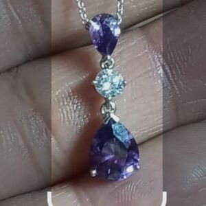 Elegant Purple and Silver Pendant Necklace